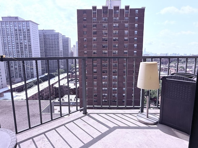 3660 N Lake Shore Dr Unit 1309, Chicago, IL 60613 - balcony featuring a view of skyline
