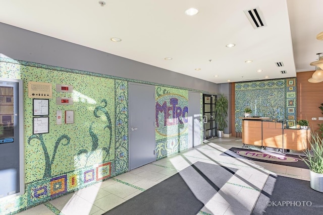 1200 W Monroe St Unit 516, Chicago, IL 60607 - reception featuring recessed lighting