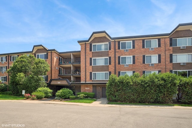 1217 S Old Wilke Rd Unit 101, Arlington Heights, IL 60005 - view of apartment building / complex