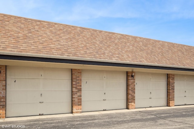 1217 S Old Wilke Rd Unit 101, Arlington Heights, IL 60005 - view of garage