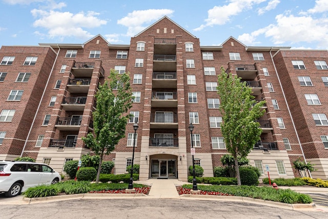 390 W Mahogany Ct Unit 301, Palatine, IL 60067 - view of apartment building / complex