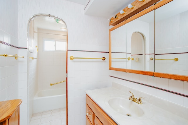 535 Weidner Rd, Buffalo Grove, IL 60089 - full bath featuring tile walls, vanity, and bathing tub / shower combination