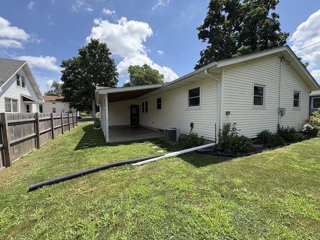 126 N Randolph St, Princeton, IL 61356 - rear view of house featuring a patio area