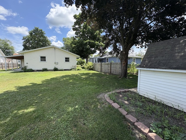 126 N Randolph St, Princeton, IL 61356 - view of yard