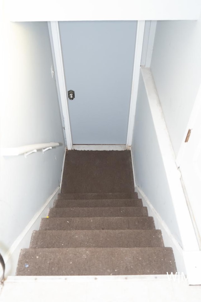 1677 Patricia Pl, Calumet City, IL 60409 - photo 17