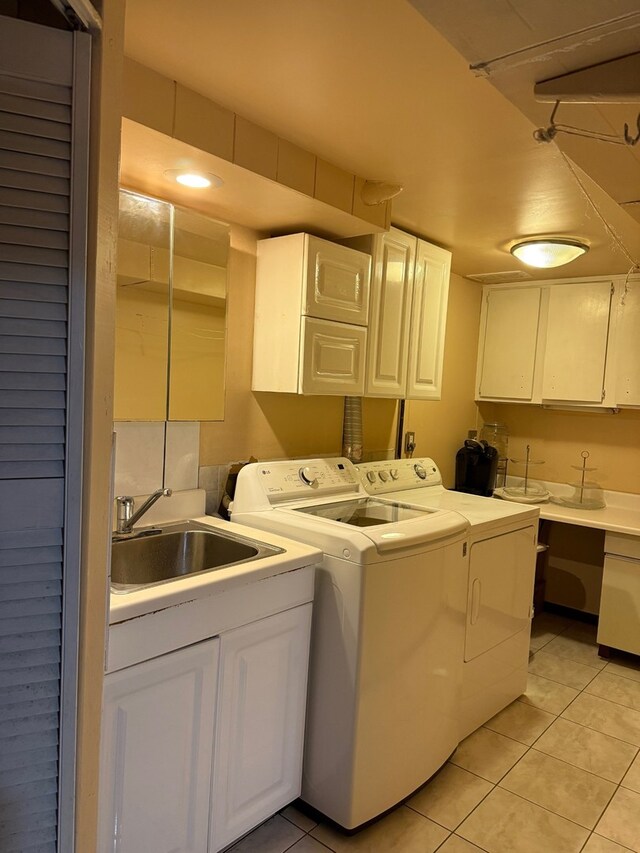 443 Commanche Trl, Wheeling, IL 60090 - laundry area featuring independent washer and dryer and light tile patterned flooring