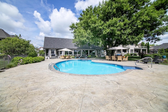 998 N Westshore Blvd, Manteno, IL 60950 - view of pool featuring a patio area and outdoor dining area