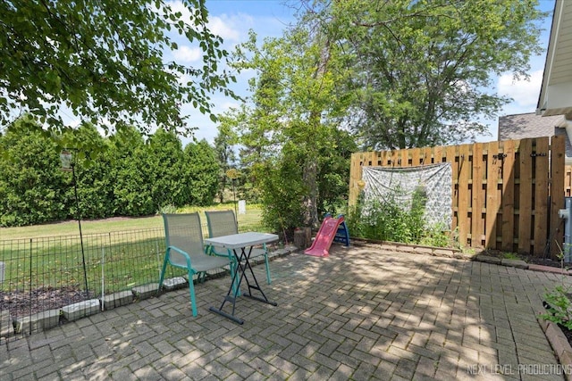 27W414 Melrose Ln, Winfield, IL 60190 - view of patio / terrace