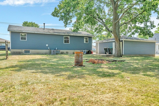 25034 S Center St, Channahon, IL 60410 - back of house with a yard