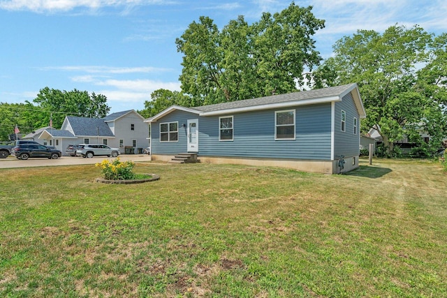 25034 S Center St, Channahon, IL 60410 - single story home featuring a front yard