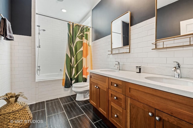 2145 W Crystal St Unit 2, Chicago, IL 60622 - full bathroom featuring tiled shower / bath combo, double vanity, and backsplash
