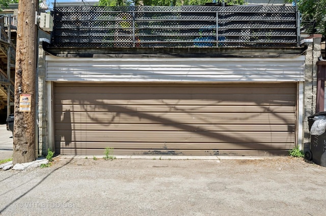 2145 W Crystal St Unit 2, Chicago, IL 60622 - garage with driveway