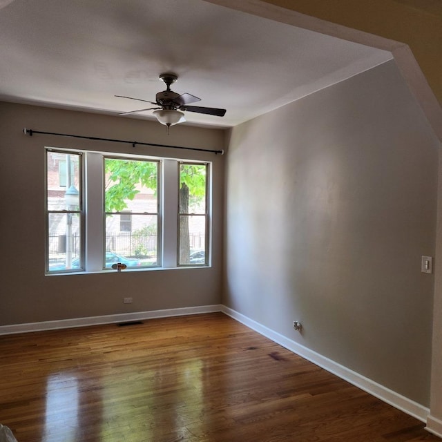 3700 W Cermak Rd Unit 1, Chicago, IL 60623 - unfurnished room with ceiling fan and wood finished floors