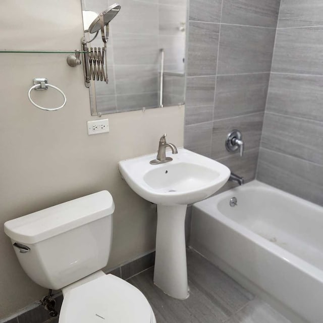 3700 W Cermak Rd Unit 1, Chicago, IL 60623 - full bathroom with toilet and bathing tub / shower combination
