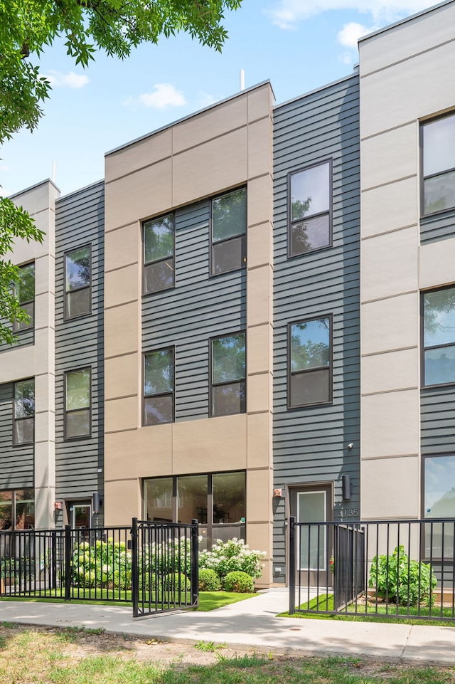 3135 N Karlov Ave, Chicago, IL 60641 - photo 1