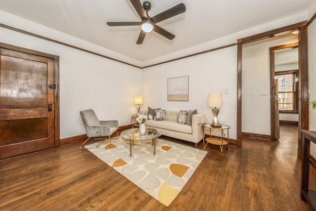 2112 N Seminary Ave Unit 19, Chicago, IL 60614 - living room with wood finished floors and ceiling fan