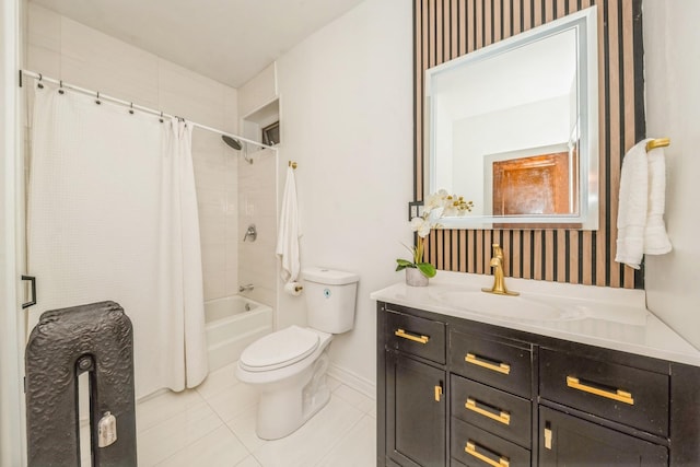 2112 N Seminary Ave Unit 19, Chicago, IL 60614 - bathroom with shower / tub combo, vanity, and tile patterned floors