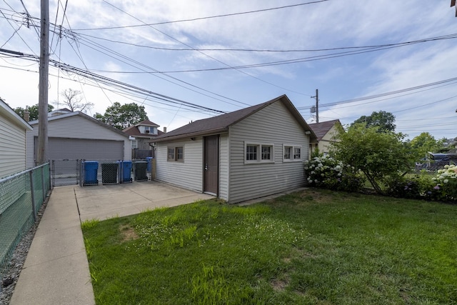 6712 N Maplewood Ave, Chicago, IL 60645 - view of outdoor structure