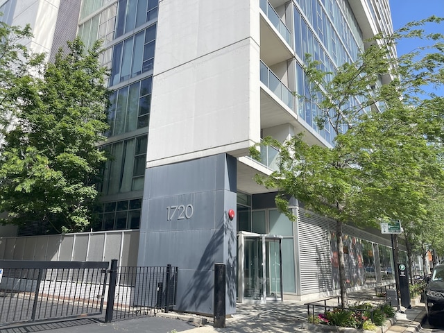 1720 S Michigan Ave Unit 2609, Chicago, IL 60616 - photo 3