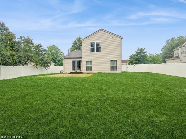 11880 Everglades Rd, Huntley, IL 60142 - back of property with a fenced backyard