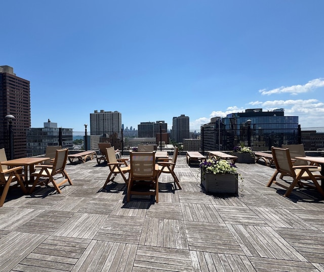 360 W Wellington Ave Unit 13E, Chicago, IL 60657 - view of patio / terrace with a city view