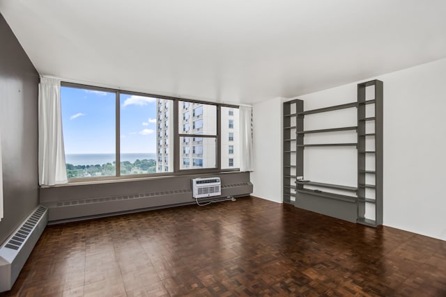 360 W Wellington Ave Unit 13E, Chicago, IL 60657 - unfurnished room with a baseboard heating unit
