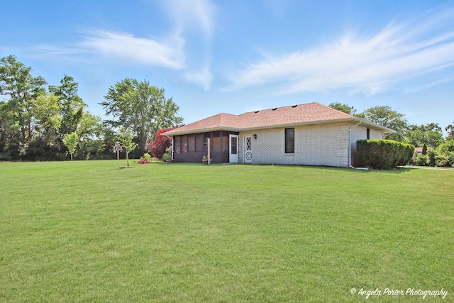 22039 W N Ave, Antioch, IL 60002 - back of property featuring a yard