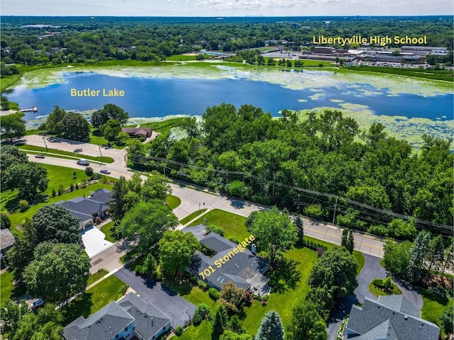 701 Stonegate Rd, Libertyville, IL 60048 - photo 2
