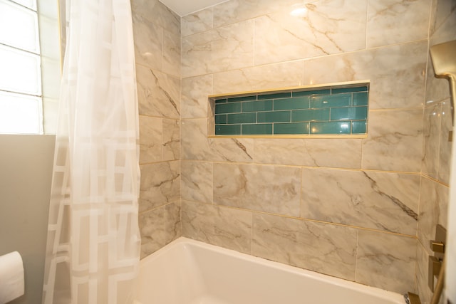 2815 W Fitch Ave, Chicago, IL 60645 - bathroom with shower / bath combo with shower curtain