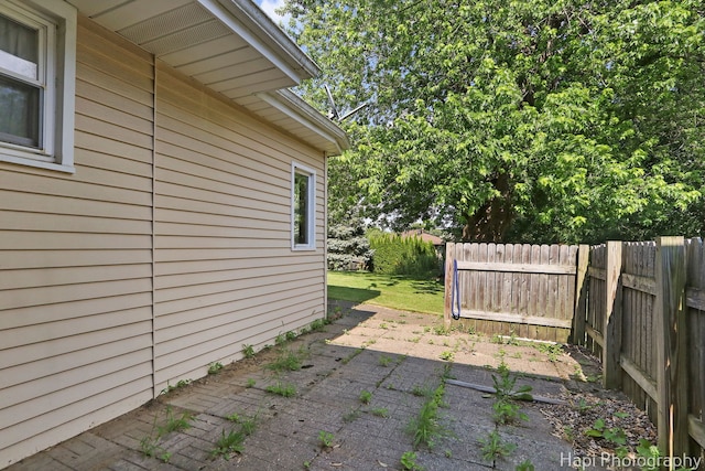 34719 N Nokomis Trl, Mchenry, IL 60051 - view of yard with a patio