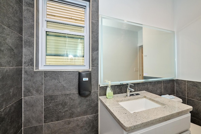 1931 N Leamington Ave, Chicago, IL 60639 - bathroom with tile walls and vanity