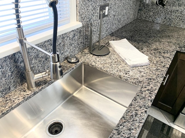 652 Beckman Dr, Kankakee, IL 60901 - kitchen view of decorative backsplash and light stone counters