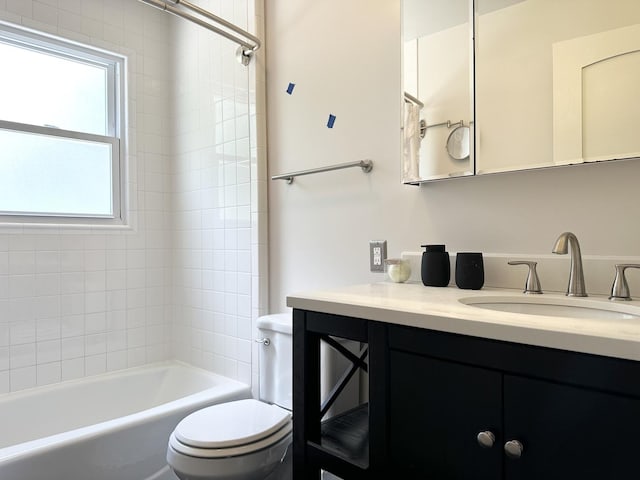 652 Beckman Dr, Kankakee, IL 60901 - bathroom with vanity and bathtub / shower combination