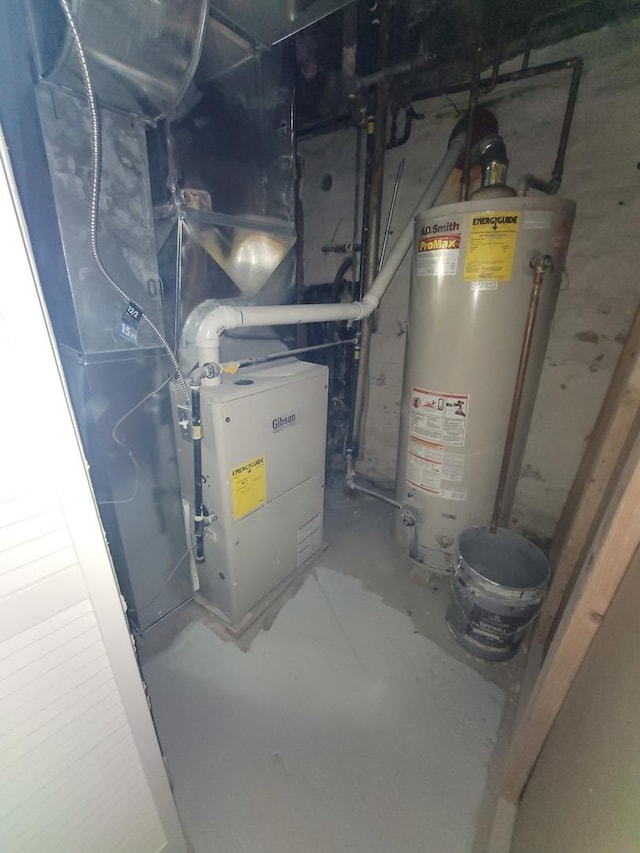 2854 S Central Park Ave, Chicago, IL 60623 - utility room featuring gas water heater and heating unit