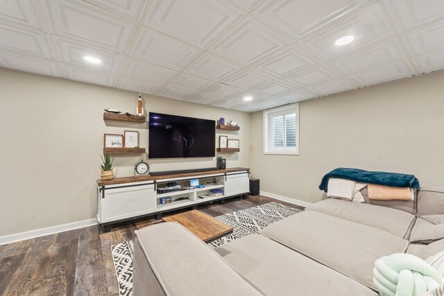 1507 Eton Ln, Naperville, IL 60565 - living room with recessed lighting, dark wood-style flooring, and an ornate ceiling