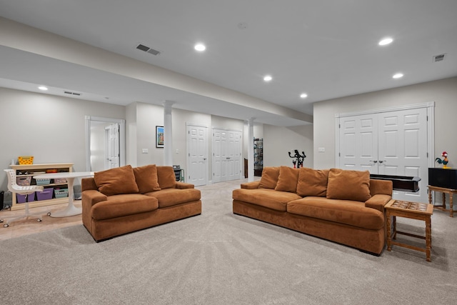 2210 Center Ave, Northbrook, IL 60062 - carpeted living area featuring recessed lighting and bar