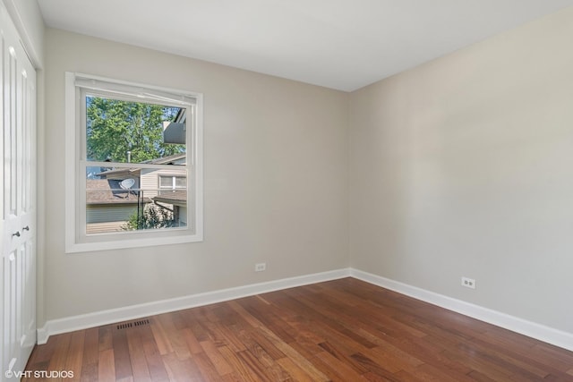 4325 Sandlewood Ln, Hoffman Estates, IL 60192 - unfurnished room with wood finished floors and baseboards