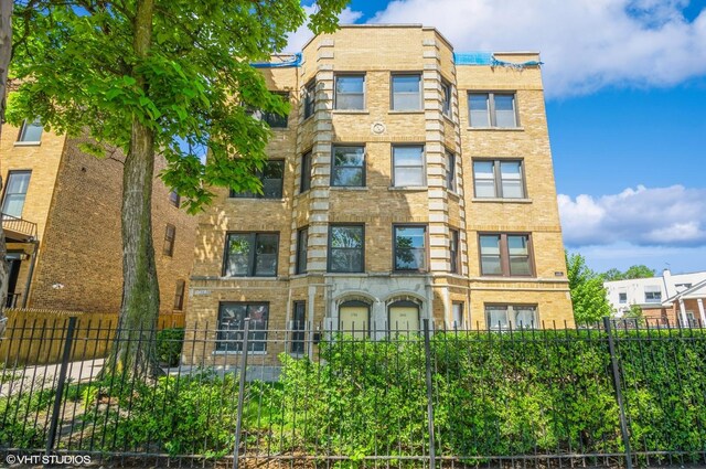 3756 N Bernard St Unit 2D, Chicago, IL 60618 - photo 11
