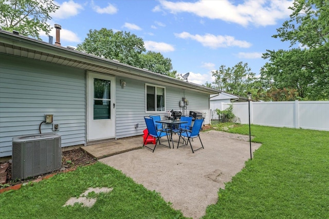710 Dogwood Dr, Champaign, IL 61821 - photo 26