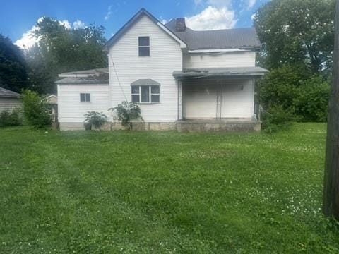 702 E Washington St, Hoopeston, IL 60942 - photo 1