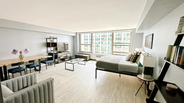 3600 N Lake Shore Dr Unit 2223, Chicago, IL 60613 - living room with wood finished floors