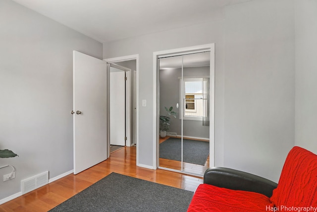 1569 Sherman Pl, Des Plaines, IL 60016 - living area featuring wood finished floors and baseboards