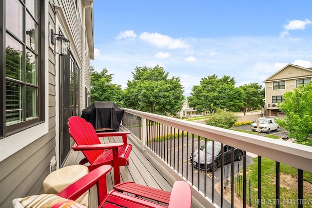 520 Ohio Ave, Saint Charles, IL 60174 - balcony featuring area for grilling