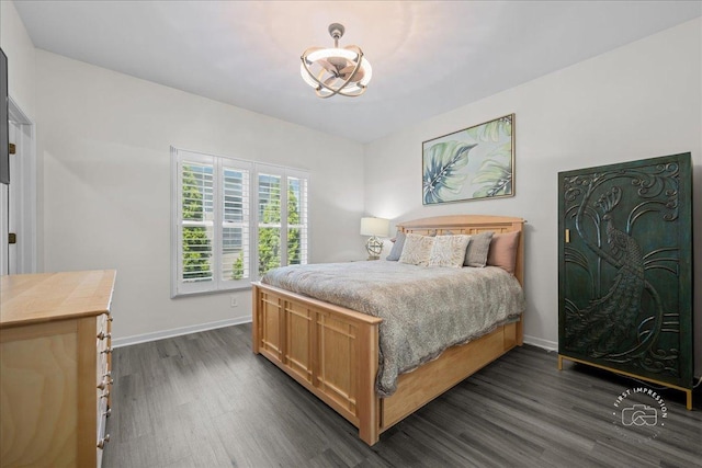 0N423 Armstrong Ln, Geneva, IL 60134 - bedroom featuring dark wood-style flooring and baseboards