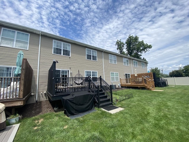 7009 W Crandall Ave, Worth, IL 60482 - back of house featuring a wooden deck