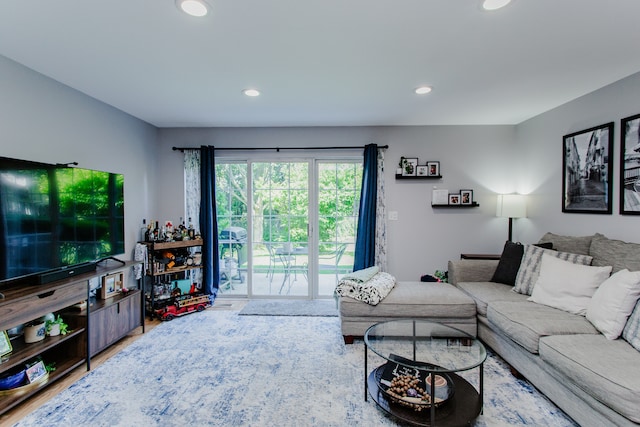 1622 Orchard Ave, Schaumburg, IL 60193 - living area featuring recessed lighting