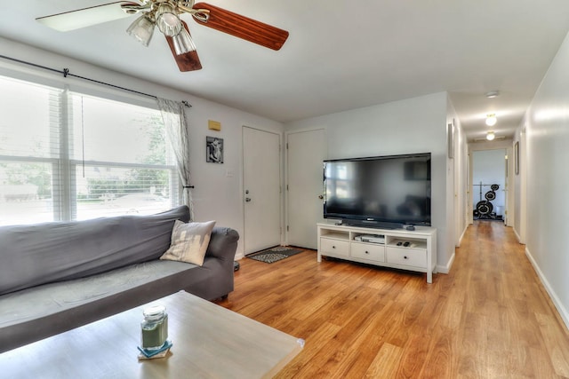 607 W Meyer St, Thomasboro, IL 61878 - photo 4
