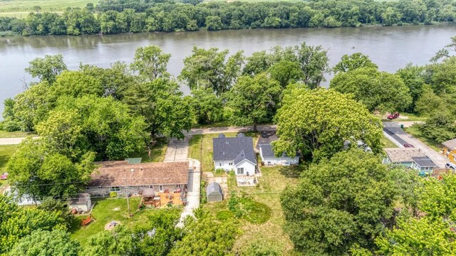 1927 Lakewood Dr, Wilmington, IL 60481 - drone / aerial view of a nearby body of water