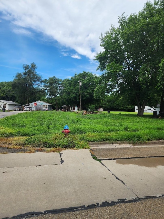 206 S Washington St, Tuscola, IL 61953 - photo 1