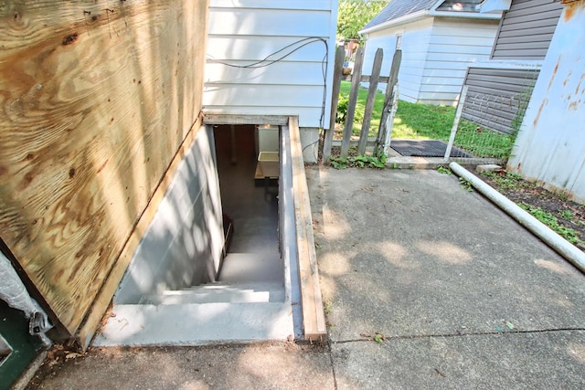 907 W Grove Ave, Waukegan, IL 60085 - exterior view